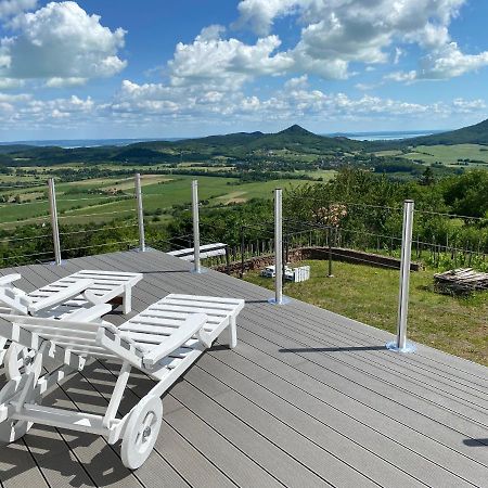 Chateau Segesdi Borapartman Gyulakeszi Esterno foto